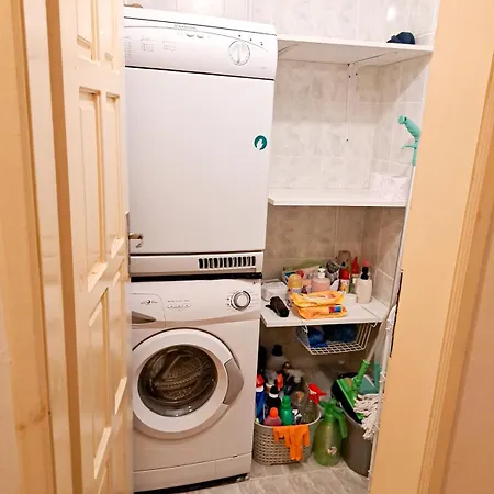 Daire уютен дом на 15 минути от плажа *