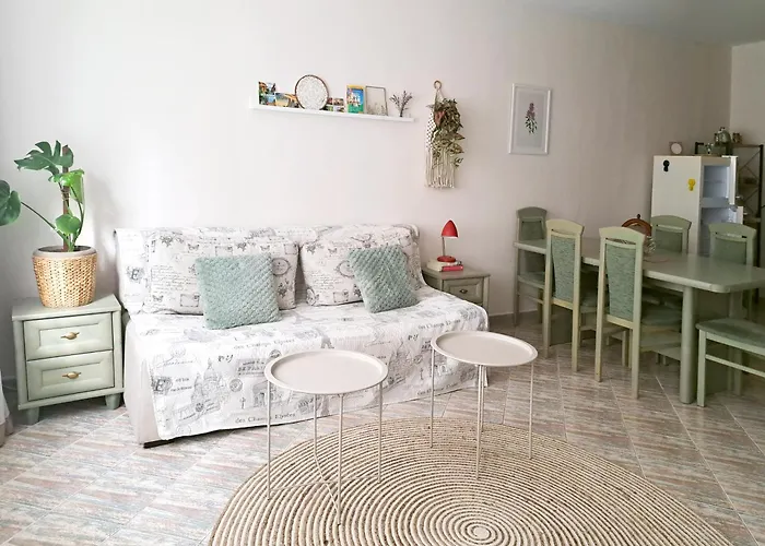 уютен дом на 15 минути от плажа * Варна